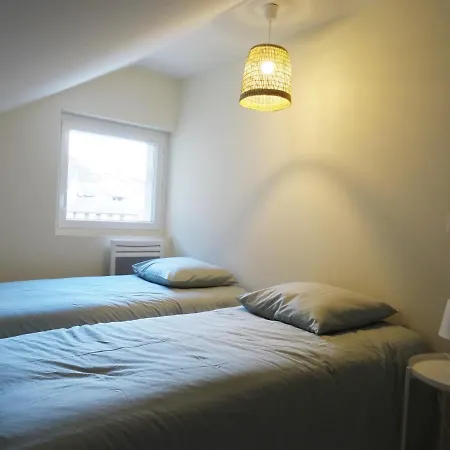 T3 Neuf 55m2 4 Personnes Avec Jardin Au Calme, Menage Inclus, Local Velo דירה *