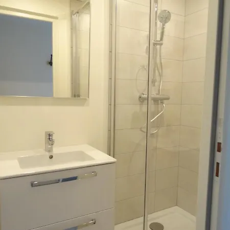 T3 Neuf 55m2 4 Personnes Avec Jardin Au Calme, Menage Inclus, Local Velo Apartment